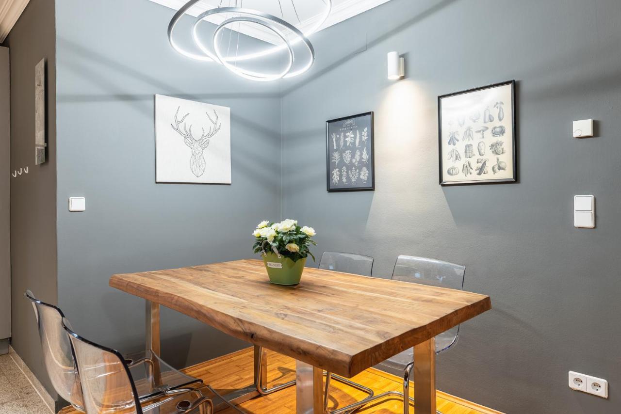 Live Centrally In A Spacious And Modern In Vienna